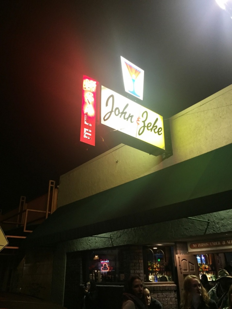 Top 10 Tasting Rooms & Bars in Healdsburg The JetSetting Fashionista