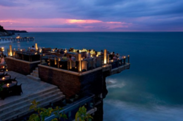 The Ayana Hotel’s Incredible Rock Bar In Uluwatu Bali