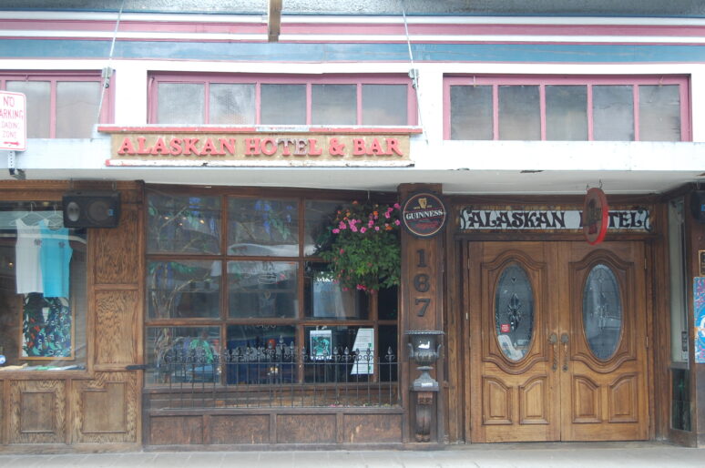 The Best Dive Bar In Alaska The Alaskan Hotel & Bar