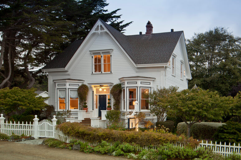 The Charming Blue Door Inn of Mendocino