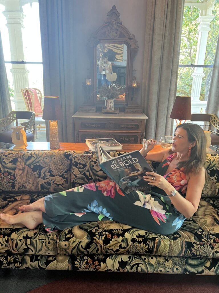 Relaxing in the lobby at The Madrona | The JetSetting Fashionista