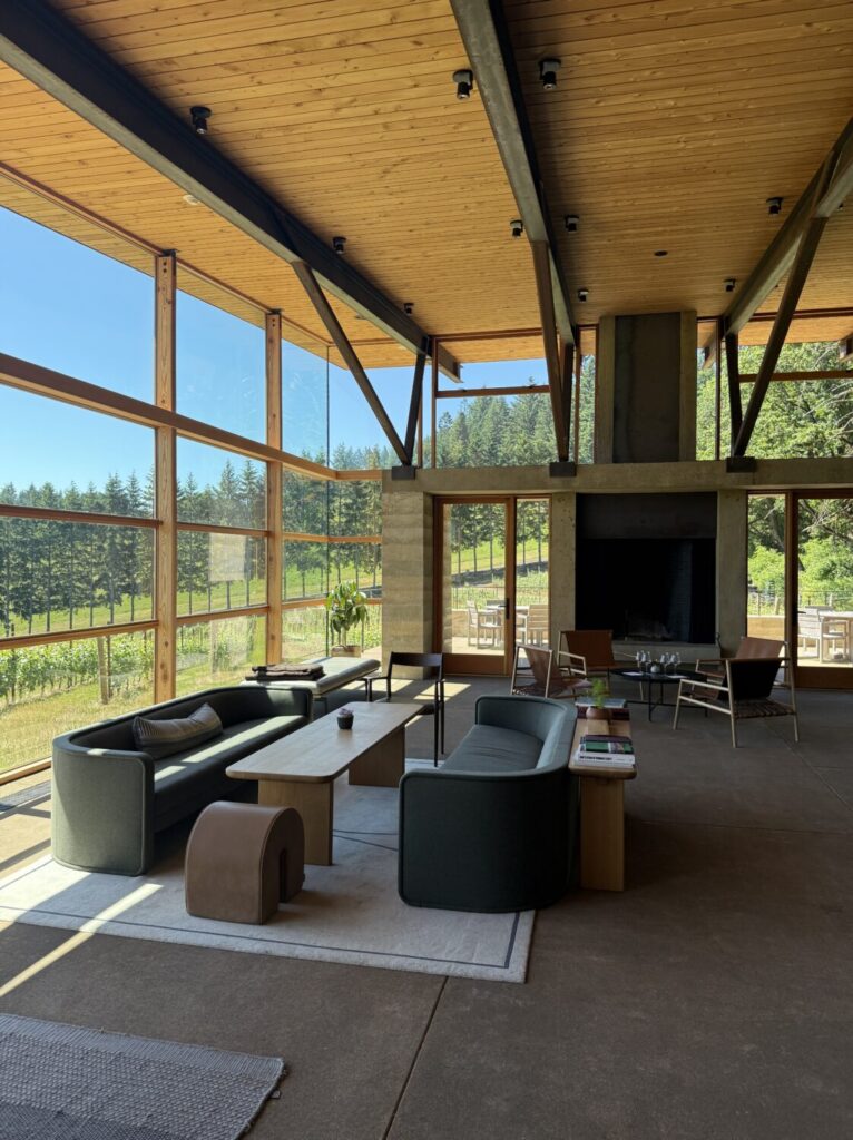 Dundee Hills Winery Guide