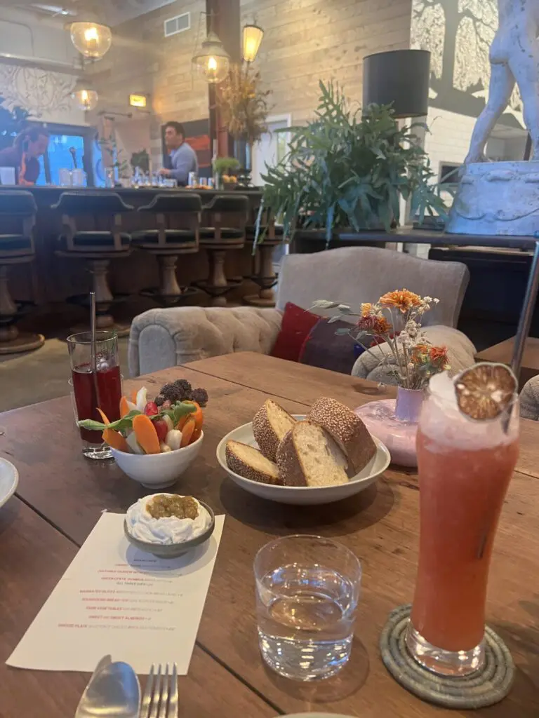 Little Saint Healdsburg 