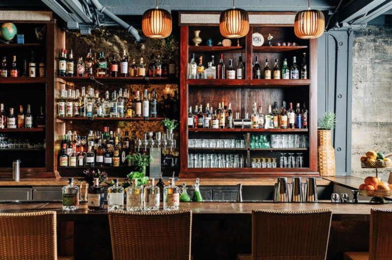 The Best Healdsburg Bars & Cocktail Destinations You Must Experience