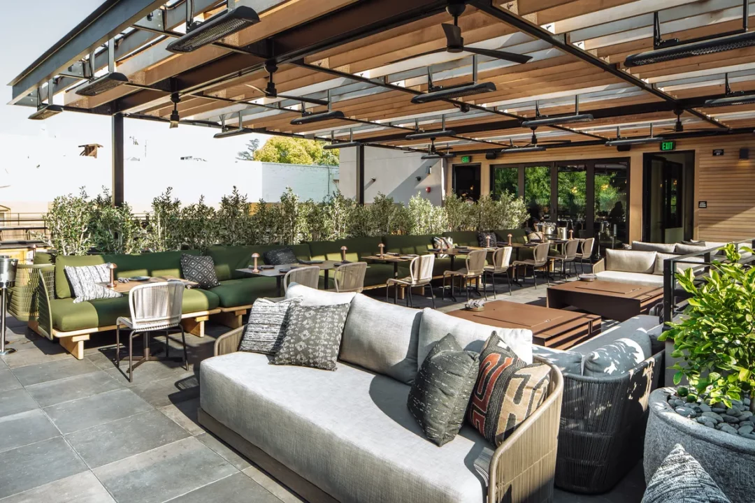Roof 106 rooftop bar at The Matheson | The JetSetting Fashionista